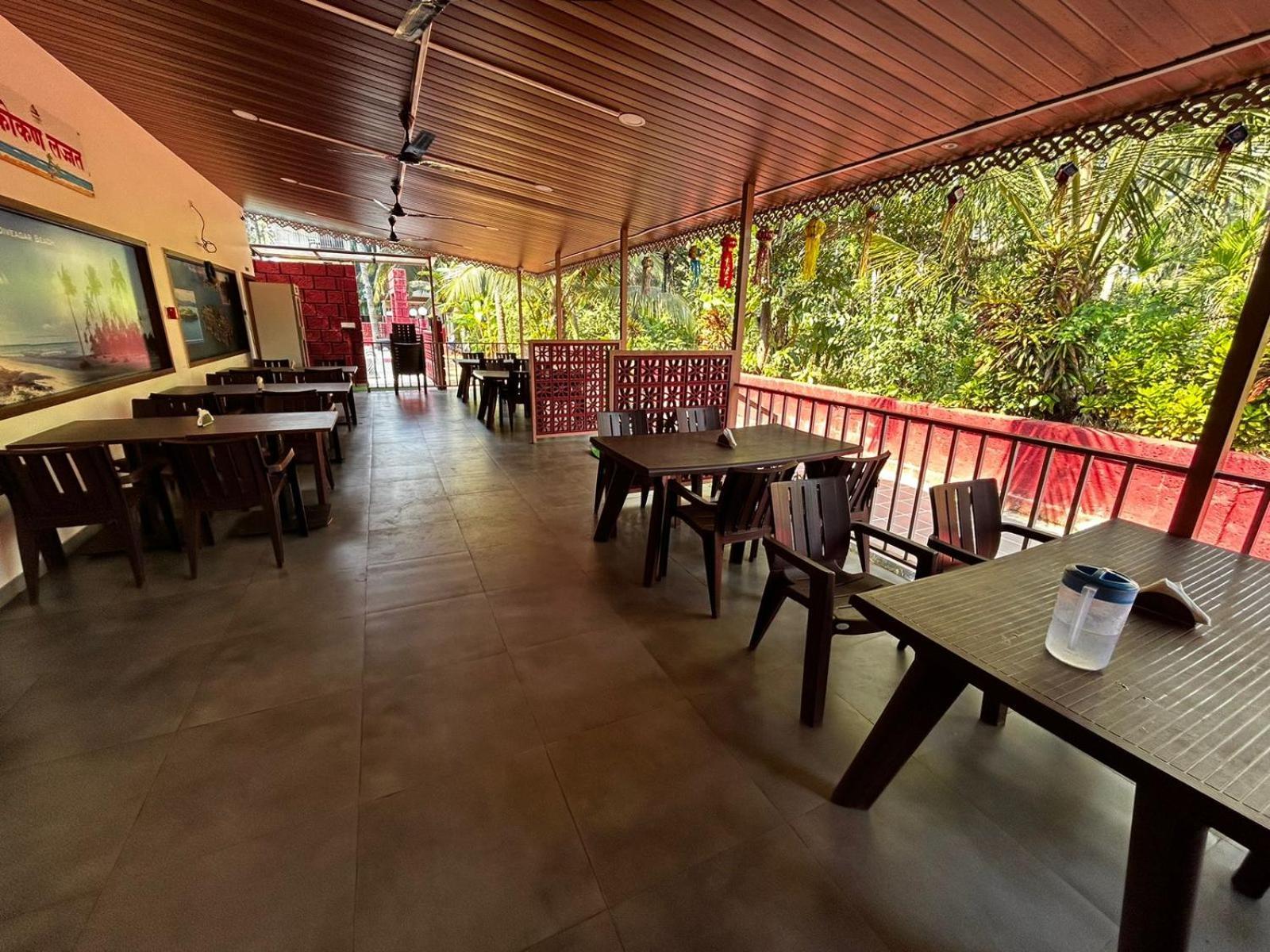 Srushti Sea Villa Resort Diveagar Ngoại thất bức ảnh